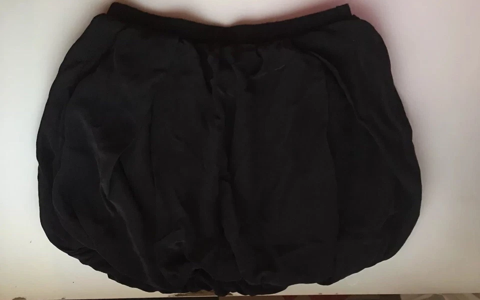 CREWCUTS JCrew Girls Washable Silk Black Bubble Hem Skirt  SIZE 4/5  - Image 1 of 2
