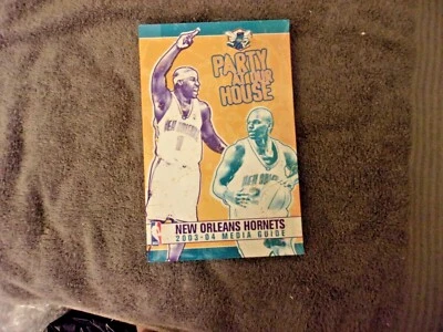 2003-04 NEW ORLEANS HORNETS MEDIA GUIDE Yearbook BARON DAVIS 2004 JAMAL MASHBURN - Image 1 of 4