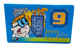 *VINTAGE DANS SON ÉTUI* NASCAR 1999 Jerry Nadeau Dexter's Lab Carton Network 1:24 voiture
