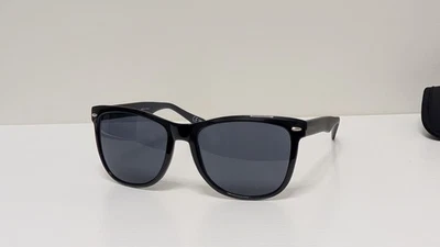 Gafas de sol Tommy Hilfiger "Conrad" MP OM130 rectangulares negras brillantes grises lentes Foto 1 de 4