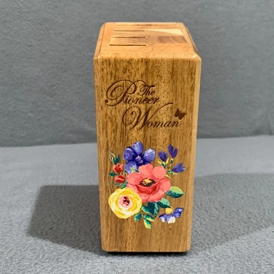 Bloque de cuchillos universal de madera The Pioneer Woman decoración de cocina floral Foto 1 de 4
