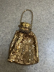 Vintage Shiny Reflective Gold Mesh Hand Bag Purse Expandable Hinged Top Cover - Picture 1 of 10
