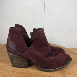 Steve Madden Boots Womens 7.5 M Adelphie Ankle Shoe Red Suede Casual Classic - Picture 1 of 12