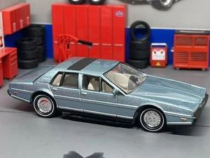 1976-1985 Aston Martin Lagonda Light Blue Metallic 1/64 Diorama Model - Picture 1 of 5