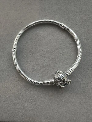 Pandora S925 Disney Cinderella Pumpkin Coach Clasp Moments Charm Bracelet 18cm - Image 1 of 2