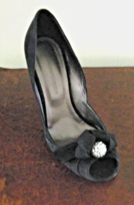 Black suede Peeptoe Pumps 7 1/2 Georgina Goodman - Picture 1 of 5