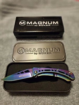 Cuchillo Plegable Boker Magnum, Bloqueo de Marco 440A, Arco Iris Multicolor Foto 1 de 4
