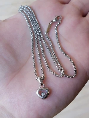 Collar de cadena de diamantes flotantes Chopard Happy Heart de oro blanco de 18 quilates de 16,5"" Foto 1 de 4