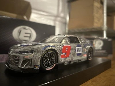 NASCAR Lionel Elite 2025 Chase Elliott #9 NAPA Patriotic 1/24 Raw Diecast Car - Image 1 of 4