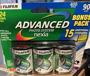 3 Pack Of Fujifilm 400 APS 24mm APS film-Bonus Pack-Expired 2002 - Bild 1 von 2