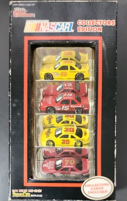 Racing Champions 1992 Edición Coleccionista Paquete de 4 Coches Die-Cast Escala 1:64 con Tarjetas Foto 1 de 4