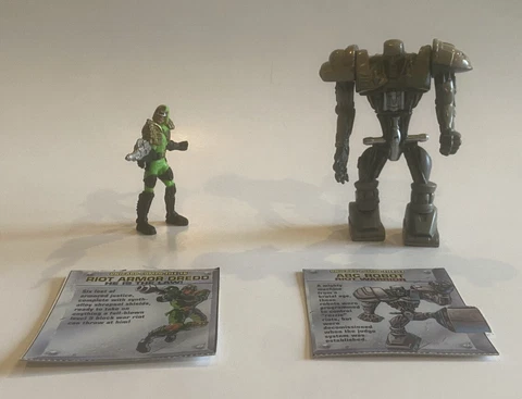 1995 Mattel MEGA HEROES Pack 6 JUDGE DREDD RIOT ARMOR & ABC ROBOT LOOSE COMPLETE Cover