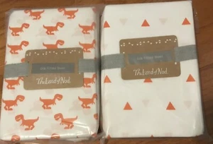 The Land Of Nod Crib Fitted Sheets Dinosaurs & Triangles New - Picture 1 of 3