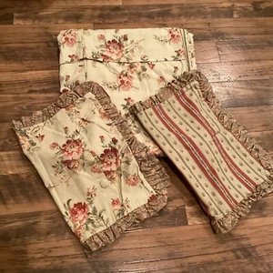 Country Curtains Queen Duvet & 2 Pillow Shams Floral With Stripe Reverse Paisley - Picture 1 of 4