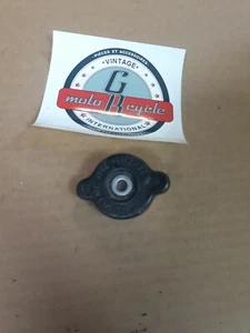 Tapa radiador honda cr125r 1988 19037-kv3-003 - Imagen 1 de 2