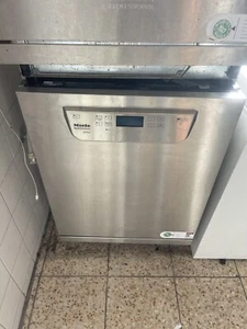MIELE Spülmaschine professionell Speed PG8055 UVP 4800€ Gastro Geschirrspüler - Bild 1 von 5