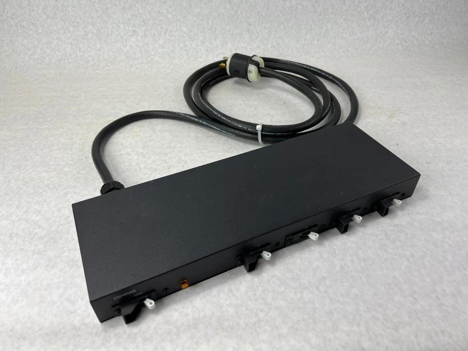 HP Compaq EO4500 Modular PDU Control Unit 228481-001 24A 100-127 VAC 50-60 Hz - Image 1 of 4