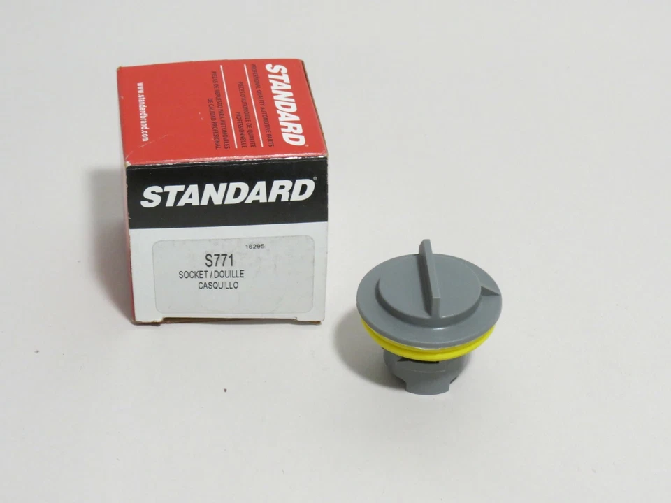 Enchufe de lámpara trasera estándar S771 Reman Foto 1 de 1