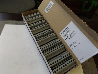 WHOLESALE SCHNEIDER ELECTRIC TERMINAL BLOCKS NSYTRV42 BOX OF 50 NOS - Image 1 of 2