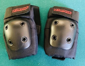 Airwalk Elbow Pads Unisex Size Small / Medium Excellent Condition Only Used Once - Picture 1 of 3