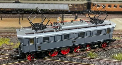 Trix H0 2432 Elektrolok E75 02 der DRG in OVP Z0-1 (WO) - Bild 1 von 4