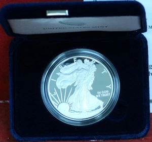 Uncirculated Proof 2012-W American Eagle Silver One Dollar - Picture 1 of 2