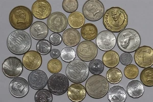 π§ πΊπΎ URUGUAY OLD COINS COLLECTION WITH SILVER B84 #10 BBB26 - Picture 1 of 4