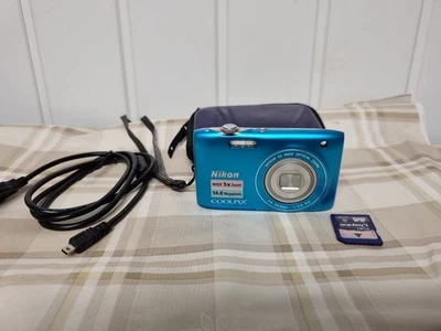 Nikon Coolpix S3100 14.0MP Compact Digital Camera Blue , With 4gb Sd Card  - Image 1 of 4