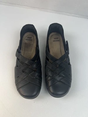 Earth Origins Women's 9W Rapid Teddy Black Leather Flat Walking Shoes - Image 1 of 4