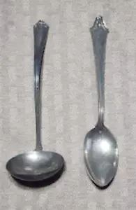 2 x Pieces Antique Vintage Sterling Silver Spoons Silverware - Picture 1 of 2