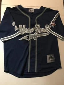 DEREK JETER #2 SIZE XL - FIRST TEAM APPEAREL - NEW YORK YANKEES JERSEY - GOOD - Picture 1 of 5