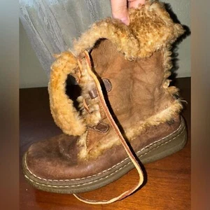 Stivali vintage nati in pelle di shearling nome anni 90 taglia 7/38 - Foto 1 di 9