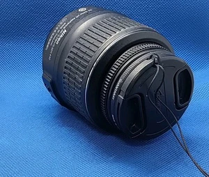 Nikon AF-P DX Nikkor 18-55mm f/3.5-5.6G VR Lens W/ Cap - Picture 1 of 13