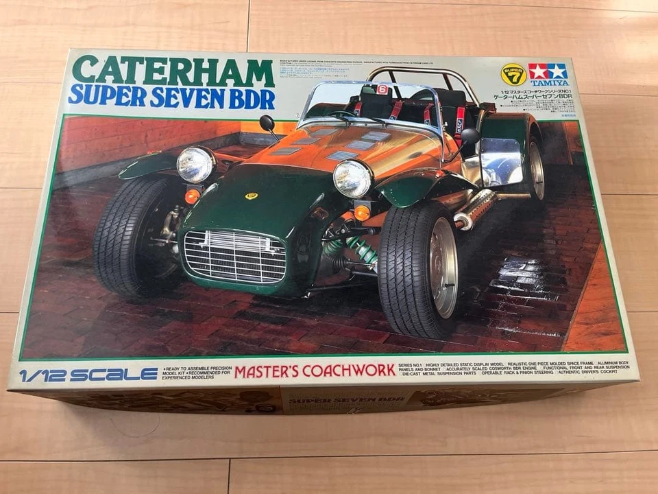 Modello in plastica Tamiya Caterham Super Seven BDR 1/12 - Immagine 1 di 1