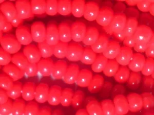 Vtg 1 HANK LARGE RED VENETIAN SEED BEADS #071820g 6/0 - Picture 1 of 3