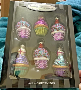 2016 Christopher Radko Celebrations Set of 6 Cupcake Christmas Ornaments In Box - Picture 1 of 2