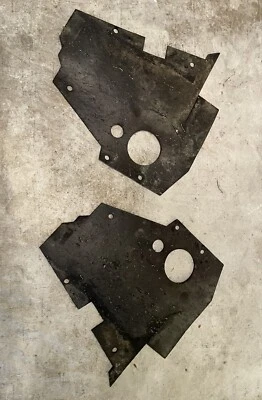 1987-1995 / Jeep Wrangler YJ OEM Pair / Front Fender to Body Mount Splash Guards - Image 1 of 4