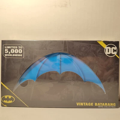 Figura Coleccionable Oficial Batman Edición Limitada Batarang Réplica DC Comics Foto 1 de 4