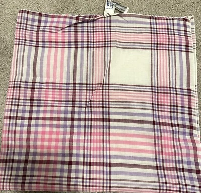 Bandana Echo Hecha en Francia 100% Algodón 16 in X 16 en Rosa Patrón a Cuadros Foto 1 de 3