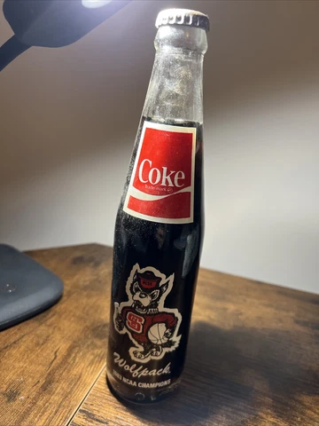 NC State Wolfpack Basketball , 1983 NCAA Champion Glass Coke Bottle,Cardiac Pack Cover
