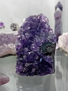 Amethyst (CB4) - Picture 1 of 1
