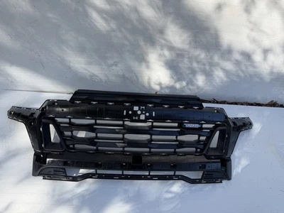 2023 2024 2025 Chevrolet Colorado Frontal LT Gris Parrilla Rejilla OEM 86813195 Foto 1 de 4