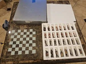 Pacific Trading 12788 - American Revolutionary WAR CHESS SET Great Britian USA - Picture 1 of 12