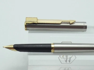 Vintage Parker Arrow Flighter Fountain Pen, GT, M Nib, 1985, Logo Tab *Ex Cond* - Image 1 of 4