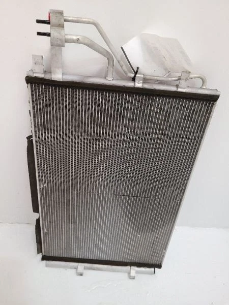 Hyundai Elantra 2011-2013 cupé condensador de aire acondicionado de 1,8 L  Foto 1 de 4