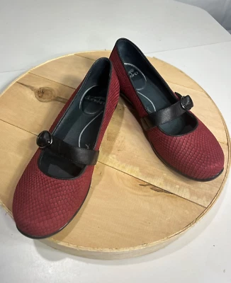 Dansko Womens Orla Mary Jane Snakeskin Red Cranberry Shoes Size EU 39 US 8.5 - Image 1 of 4