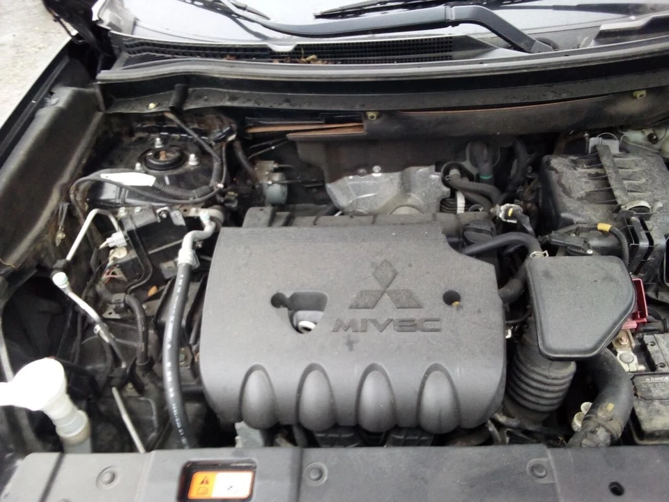 Medidor de flujo de aire de inyección de combustible usado se adapta a: Mitsubishi Outlander 2016 grado A Foto 1 de 4