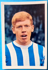GEOFF HUTT HUDDERSFIELD TOWN 1970 SOCCER STARS GALA COLLECTION  STICKER No 127