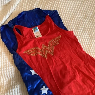 Women's WONDER WOMAN-DC Comic Tank Top (Star Cape) RED Size S - Image 1 of 3