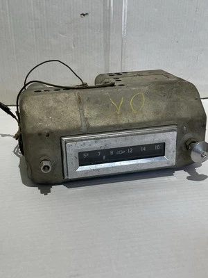 1956 Chevrolet Chevy Bel Air Delco 12V AM трубка радио 1 KNOB запчасти или ремонт OEM - Изображение 1 из 4